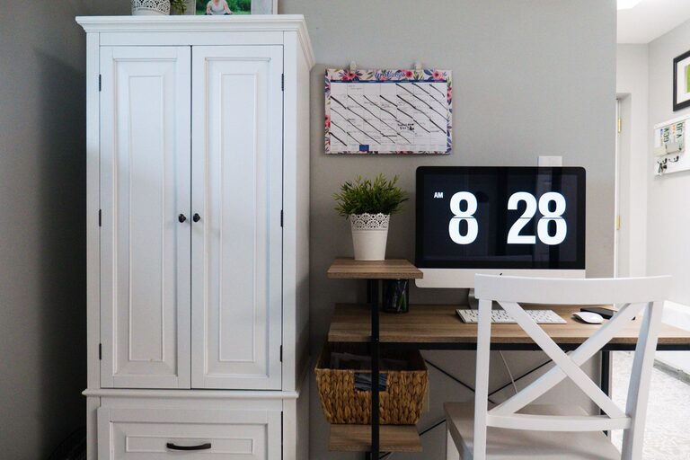 How to Set Up a Family Command Center